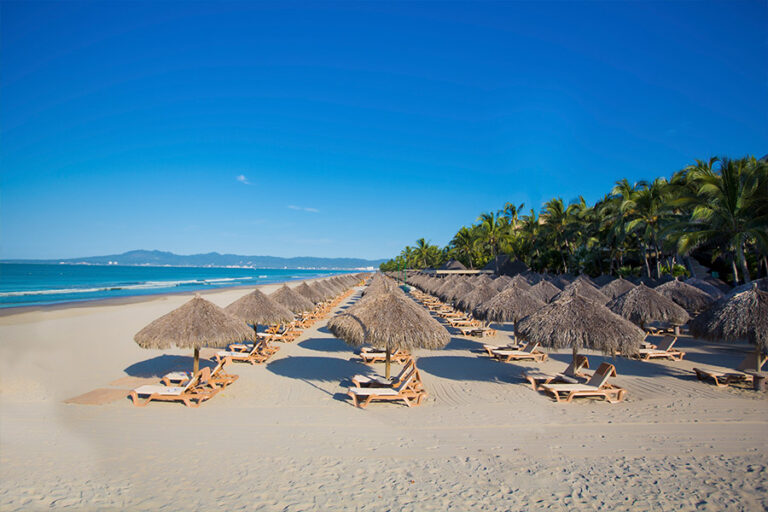 beach front paradise village puerto vallarta 1 768x512