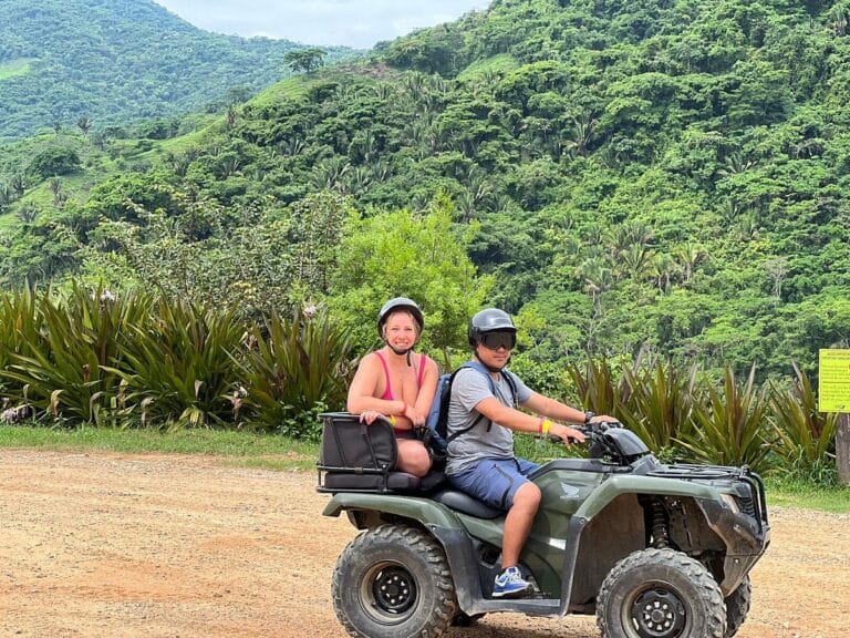couple atv dirtymonkeyATV puerto vallarta 1 768x576