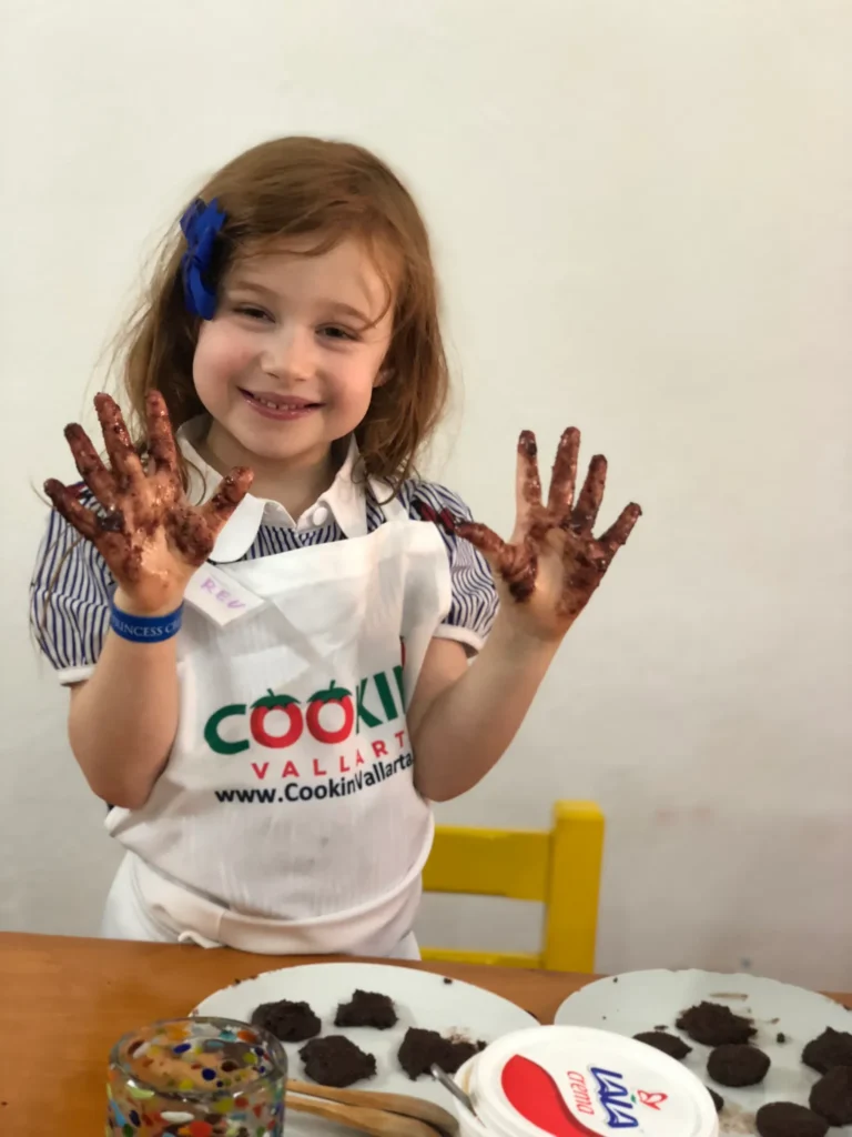 kidbaking cookinvallarta puerto vallarta 1 768x1024