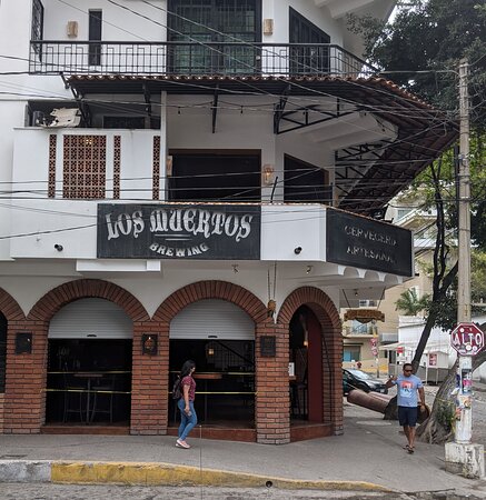 front los muertos brewing puerto vallarta 1