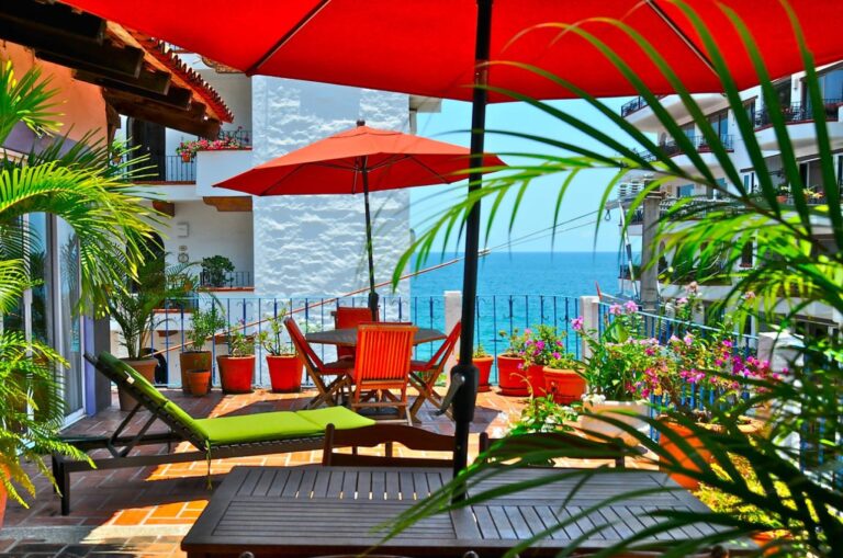 front villa mercedes petit hotel puerto vallarta 1 768x509