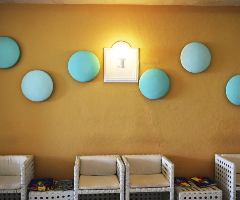 lounge emperador hotel suites puerto vallarta 1.jpg 1.jpg 1 768x640