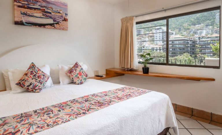 room hotel eloisa puerto vallarta 1 768x468
