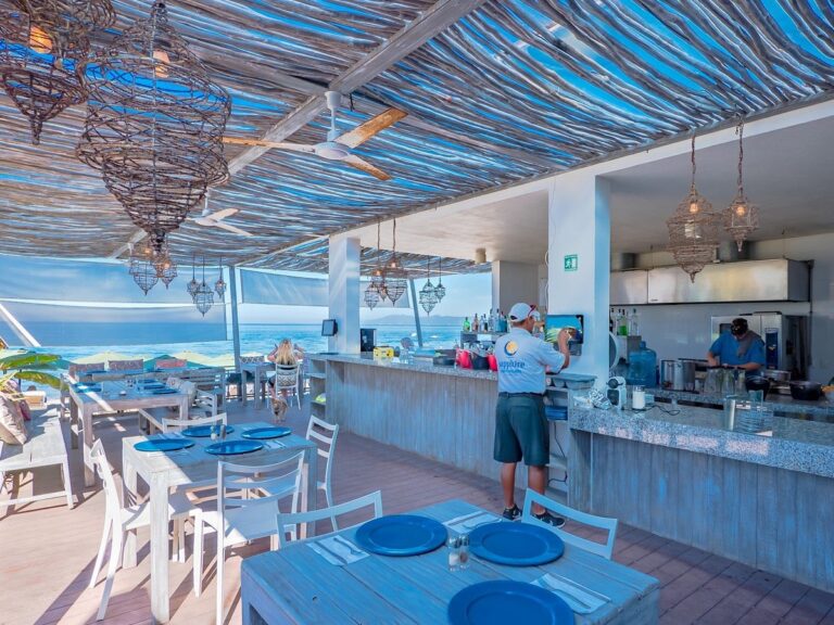 bar suites at sapphire ocean club puerto vallarta 768x576