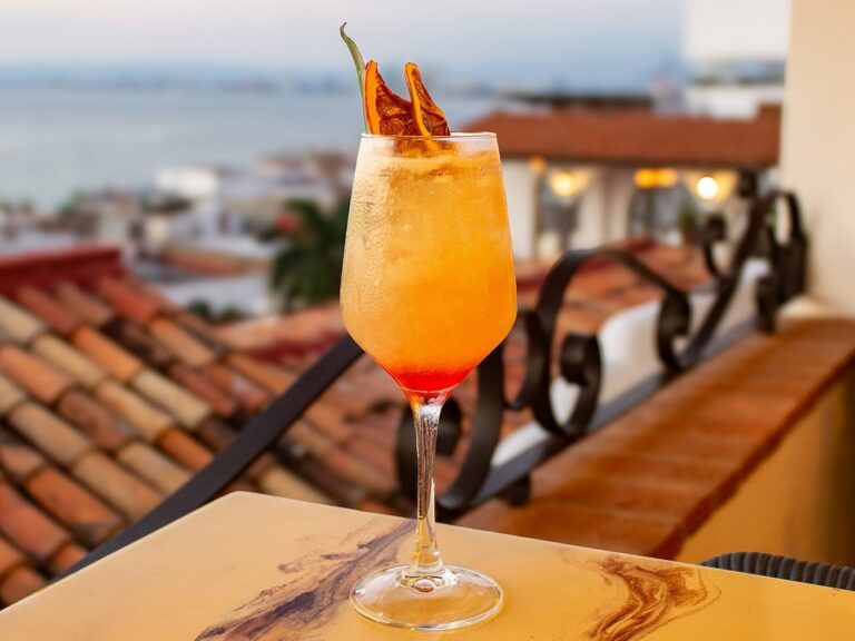 drinks la cappella restaurant puerto vallarta 768x576