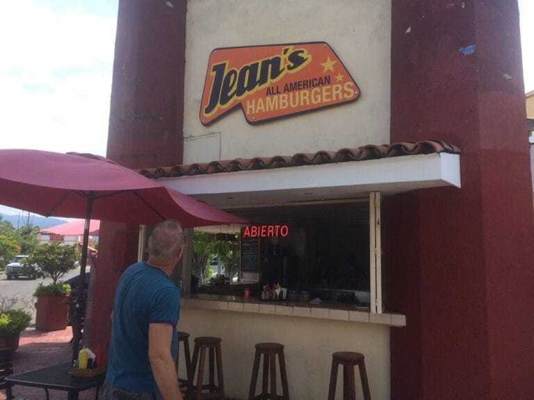 exterior jean s all american hamburgers puerto vallarta 768x576