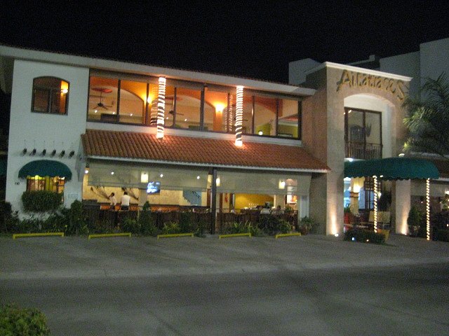 exterior los alcatraces de vallarta puerto vallarta