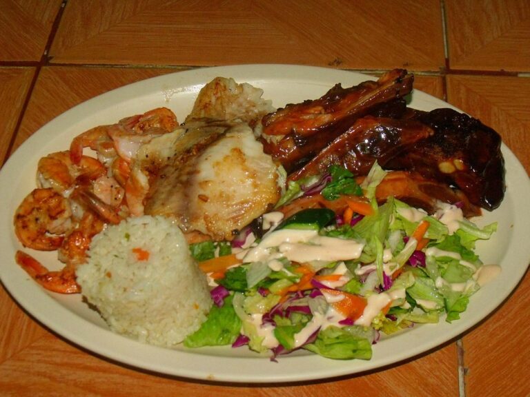 food restaurant mauricio s puerto vallarta 768x576