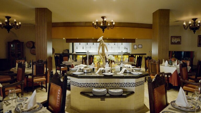 interior don quijote puerto vallarta1 768x432