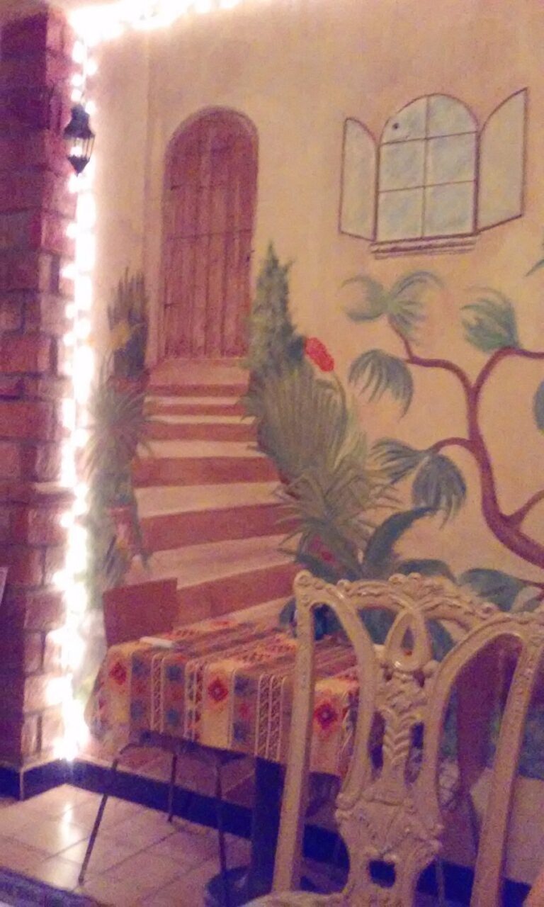 interior eat at david s emiliano zapata1 768x1280