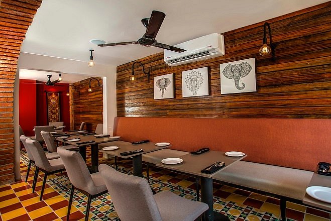 interior siam cocina thai puerto valarta 1