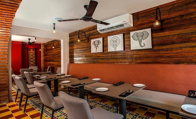 interior siam cocina thai puerto vallarta2 1