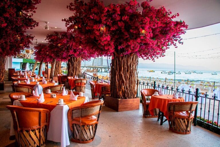 tables restaurant mi pueblito puerto vallarta 768x512